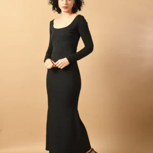 Black Chic Curvature